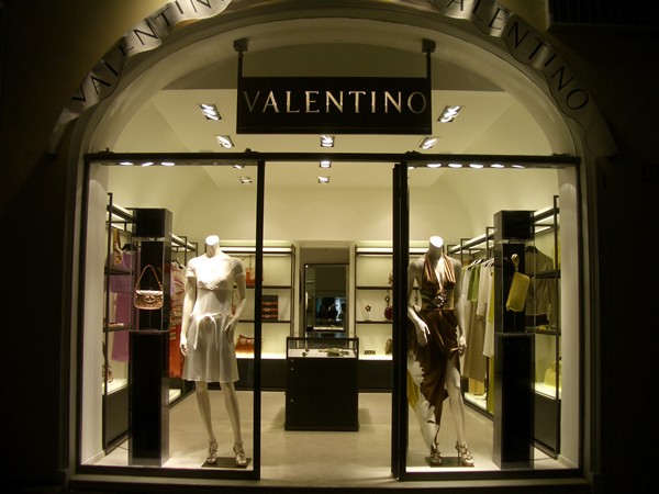 Valentino Store