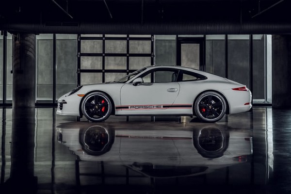 Porsche 911 Carerra GTS Rennsport Reunion Edition