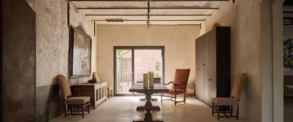 Скандальный американский репер Канье Уэст продал апартаменты Бельгии расположенные на первом этаже одного из самых модных жилых комплексов в Европе. Жилой комплекс «Kanaal» сделанный по проекту бельгийского дизайнера Акселя Вервордта [&hellip;]