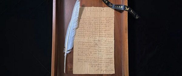 Два письма написанные Джорджем Вашингтоном в самый разгар войны за независимость выставлены на продажу через площадку Raab Collection. За редкие артефакты бережно хранившиеся более 200 лет хотят 150.000 и 80.000 [&hellip;]