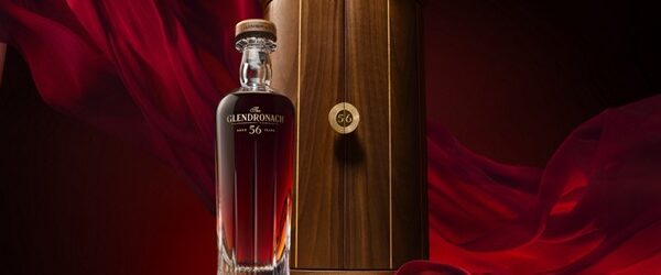 Если вам нравиться односолодовый шотландский виски выдержанный в бочках из под хереса, то выбор у вас не велик. Самый известный производитель это винокурня Macallan, которая ежегодно выпускает специальную серию виски [&hellip;]