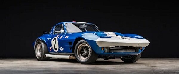 Один из пяти легендарных Chevrolet Corvette Grand Sport, вошедших в историю под прозвищем «Пожиратели змей», будет продан на ежегодных торгах в Монтерее, организованных аукционный дом RM Sotheby’s. Машина выпущенная в [&hellip;]