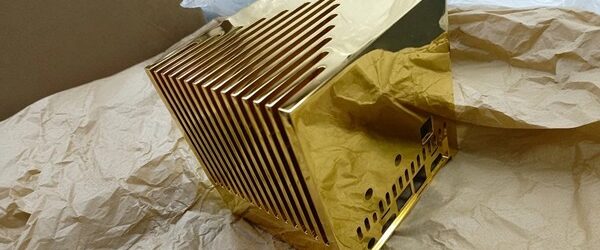 Китайский производитель безвентиляторных компьютеров Fanless Tech, выпустил компьютере стоимостью 1,3 миллиона долларов. Такую громадную сумму запрашивают т не за выдающиеся технические характеристики, функциональность или беспрецедентный уровень поддержку, а за корпус, [&hellip;]